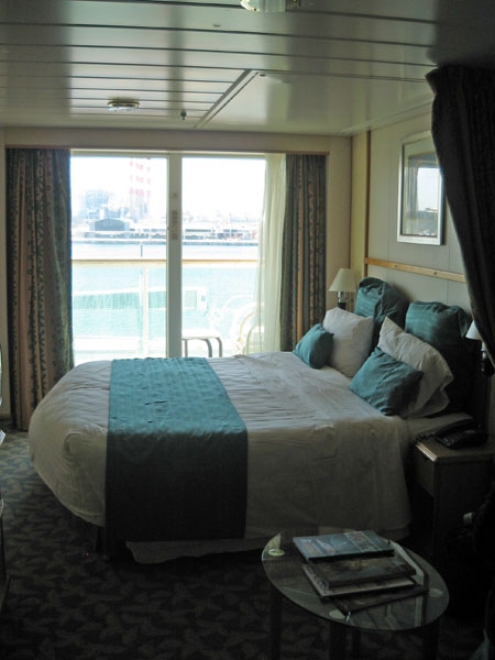 BoatInteriorRoom